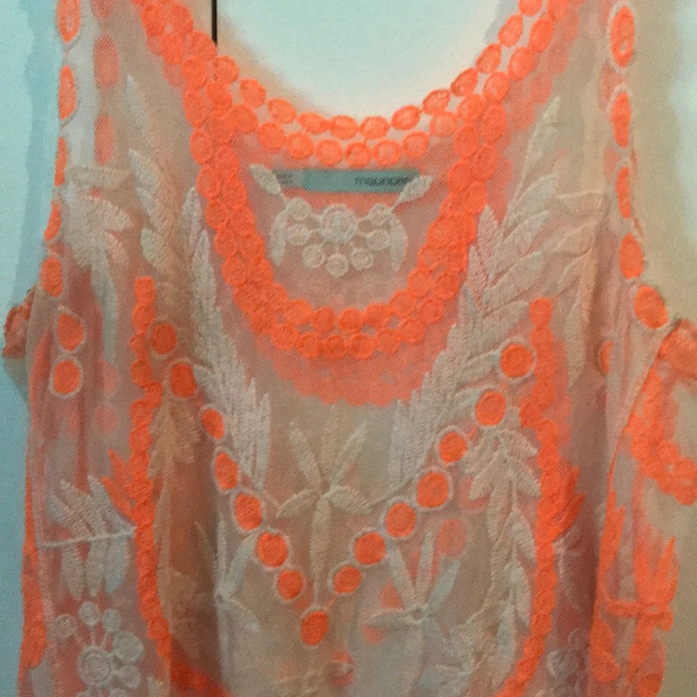 Sheer tank - Picture 2 of 3